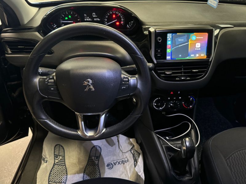 PEUGEOT 208 1.2 PURETECH 82CH STYLE  CARPLAY