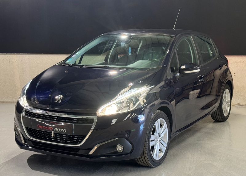 PEUGEOT 208 1.2 PURETECH 82CH STYLE  CARPLAY