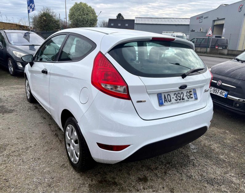 FORD FIESTA 1.4 TDCi 68ch Ambiente 3p