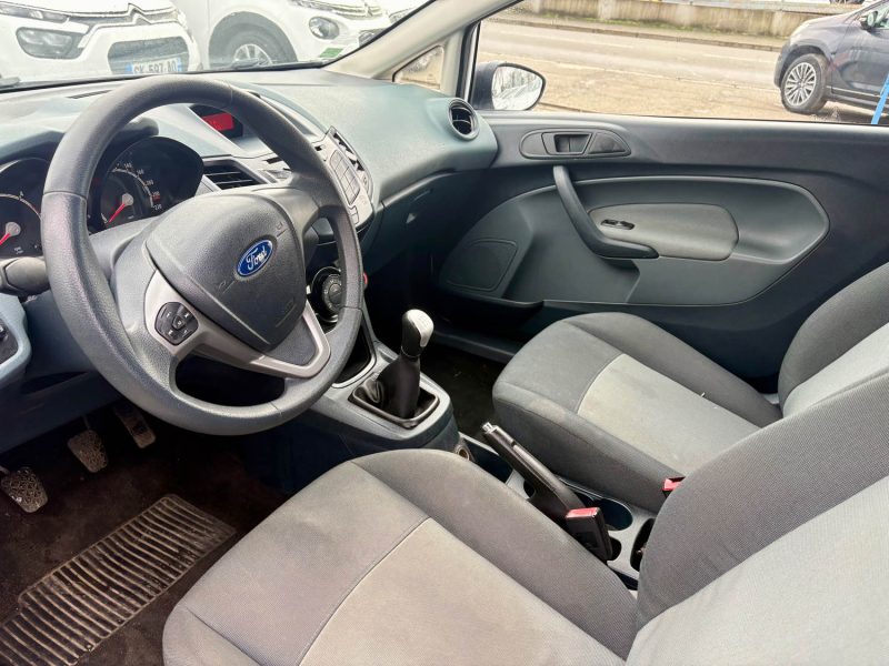 FORD FIESTA 1.4 TDCi 68ch Ambiente 3p