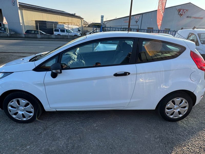 FORD FIESTA 1.4 TDCi 68ch Ambiente 3p