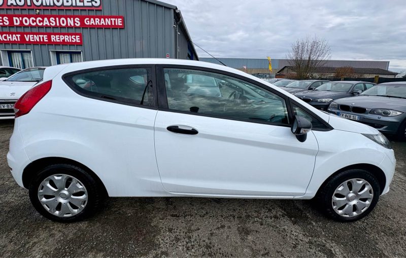 FORD FIESTA 1.4 TDCi 68ch Ambiente 3p