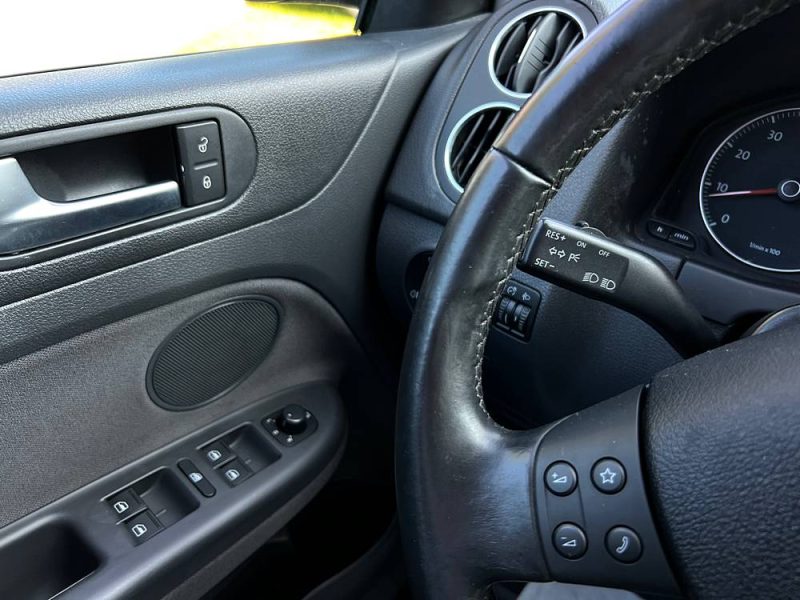 VOLKSWAGEN GOLF 5 V PLUS 1.6 FSI 115 Cv BOITE AUTOMATIQUE 80 100 Kms - GARANTIE 1 AN