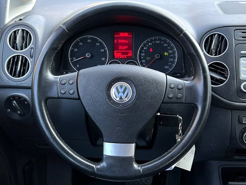 VOLKSWAGEN GOLF 5 V PLUS 1.6 FSI 115 Cv BOITE AUTOMATIQUE 80 100 Kms - GARANTIE 1 AN