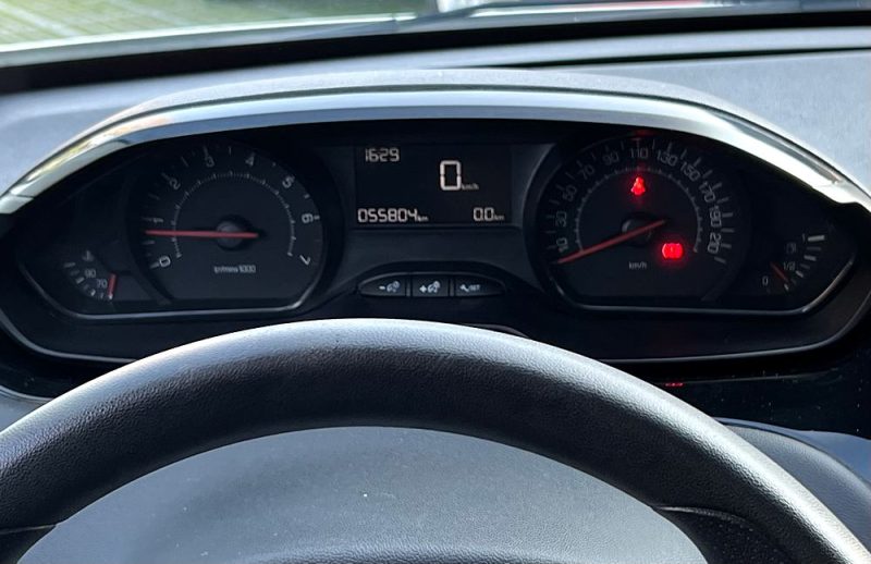 PEUGEOT 208 LIKE 1.0 VTI 68 Cv 1ERE MAIN CLIMATISATION REGULATEUR LIMITEUR BLUETOOTH - GARANTIE 1 AN