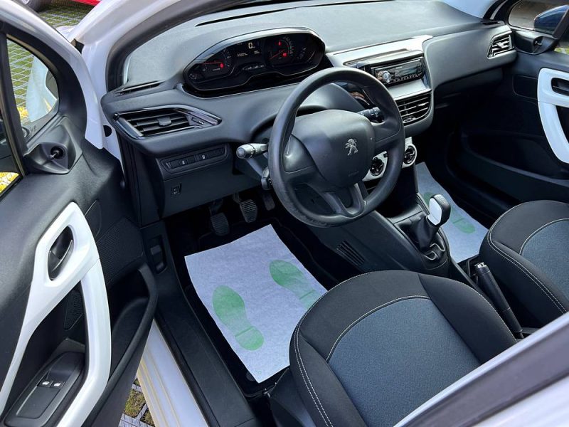 PEUGEOT 208 LIKE 1.0 VTI 68 Cv 1ERE MAIN CLIMATISATION REGULATEUR LIMITEUR BLUETOOTH - GARANTIE 1 AN