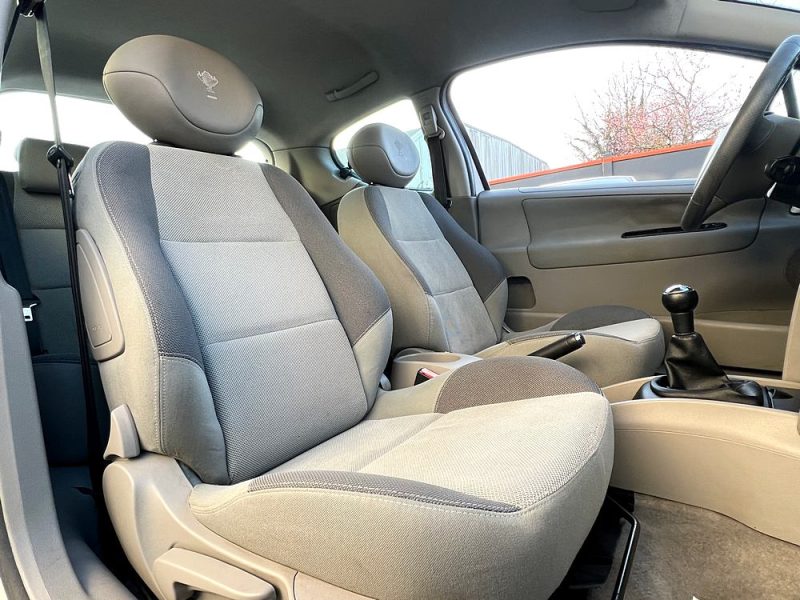 PEUGEOT 207 RWC 1.4 VTI 95 Cv PREMIERE MAIN / 66 600 Kms ORIGINE FRANCE - GARANTIE 1 AN