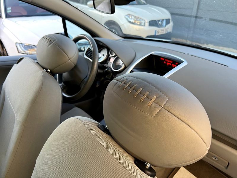 PEUGEOT 207 RWC 1.4 VTI 95 Cv PREMIERE MAIN / 66 600 Kms ORIGINE FRANCE - GARANTIE 1 AN