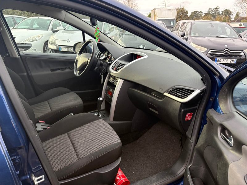 PEUGEOT 207 2010