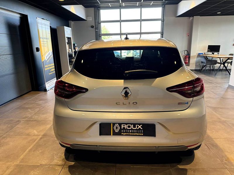 RENAULT CLIO 2022