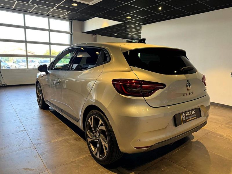 RENAULT CLIO 2022
