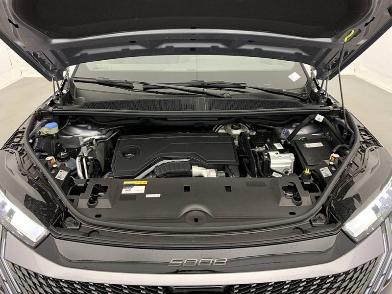 PEUGEOT 5008 2025