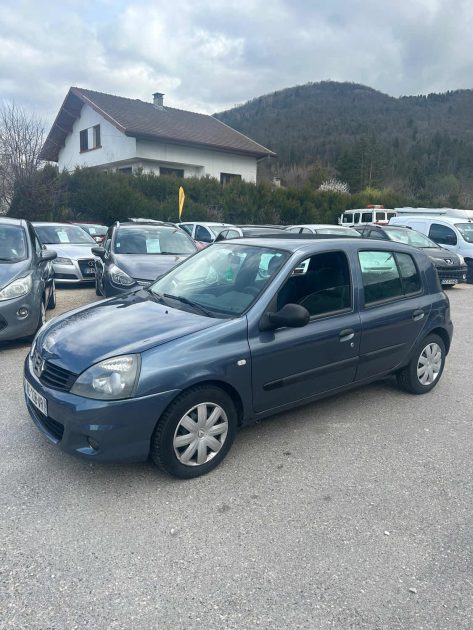 RENAULT CLIO 2009