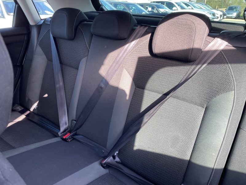 CITROËN C4 II (B7) 2016