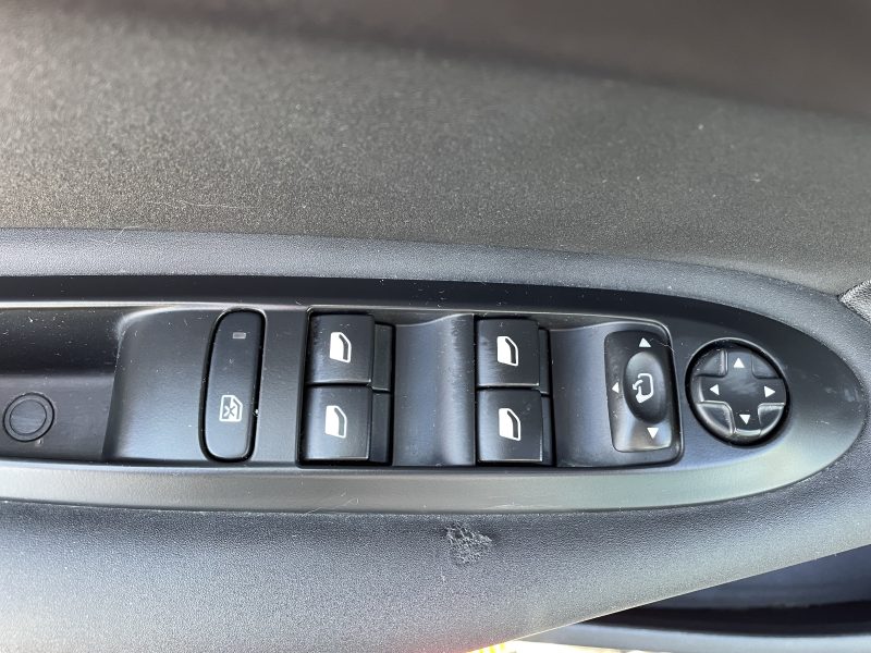 CITROËN C4 II (B7) 2016