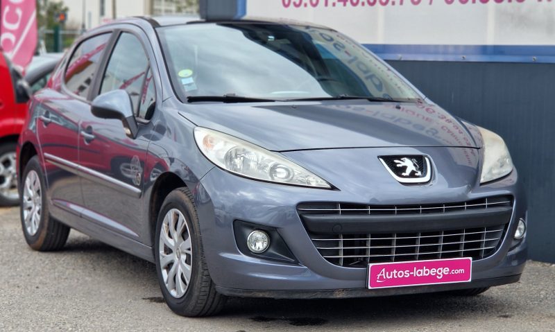 PEUGEOT 207 2011