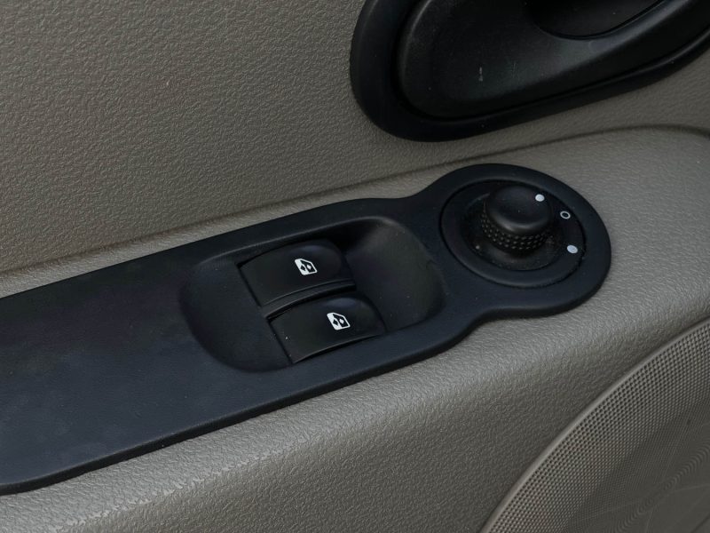 RENAULT MODUS 1.6 i 16V EMPREINTE 113 ch GARANTIE 6MOIS