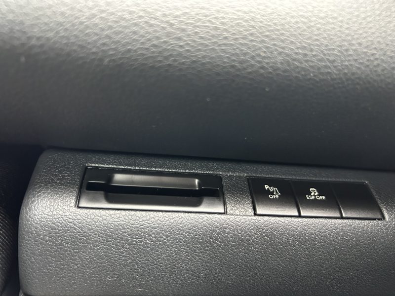 PEUGEOT 3008 1.6 HDI 112CH 