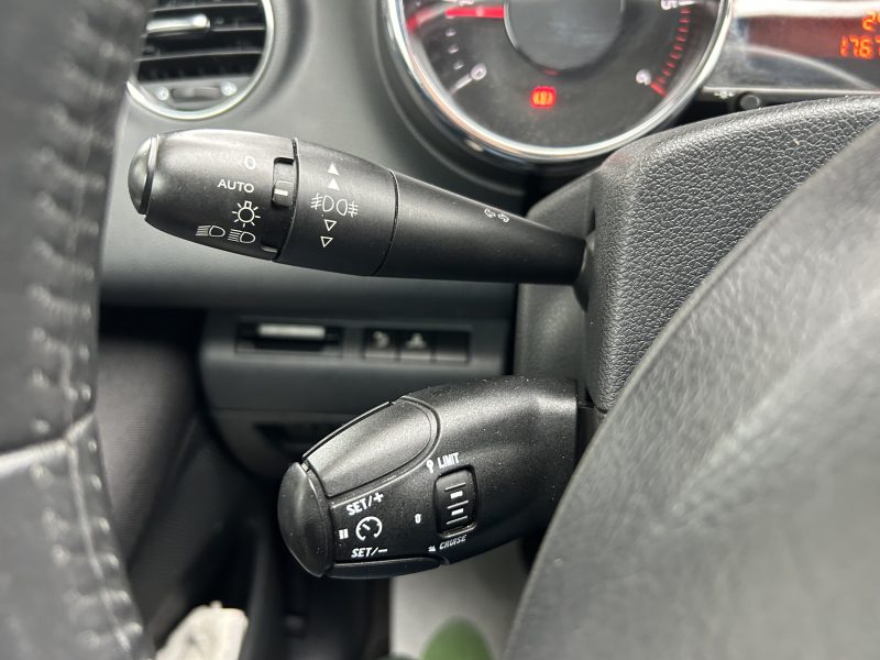 PEUGEOT 3008 1.6 HDI 112CH 