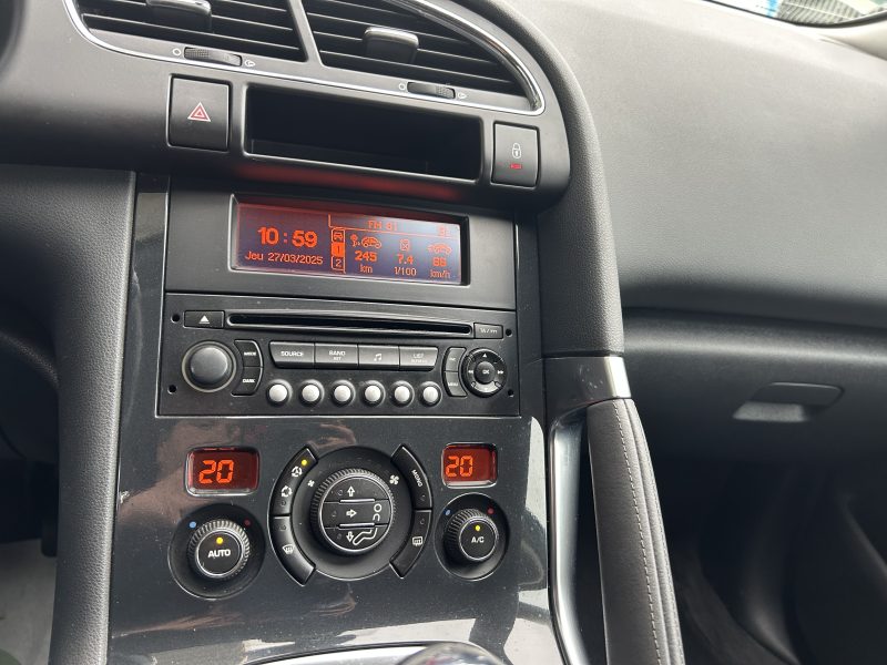 PEUGEOT 3008 1.6 HDI 112CH 