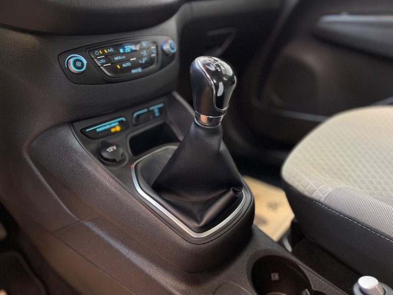 FORD TOURNEO COURIER 2016