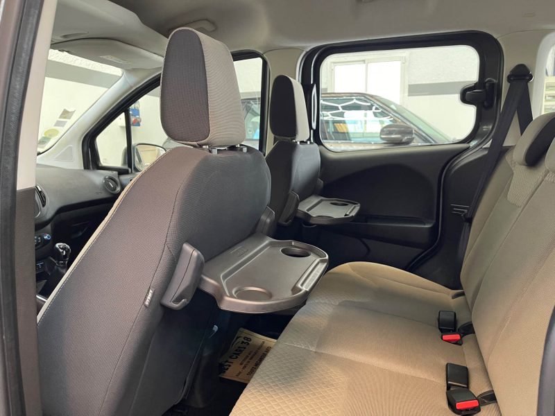 FORD TOURNEO COURIER 2016