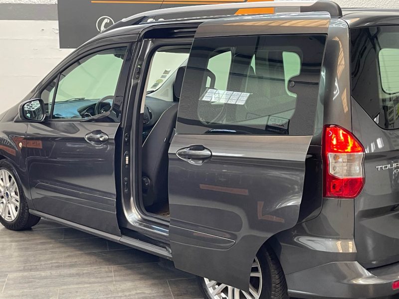 FORD TOURNEO COURIER 2016