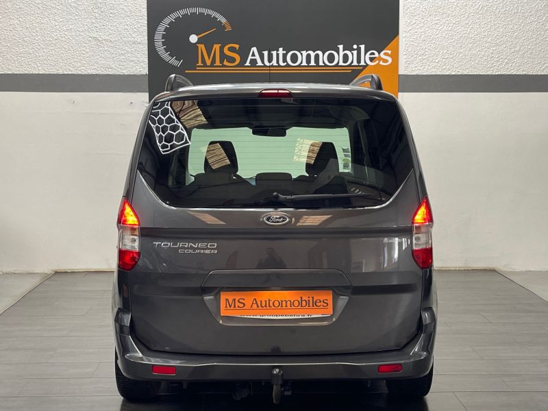 FORD TOURNEO COURIER 2016