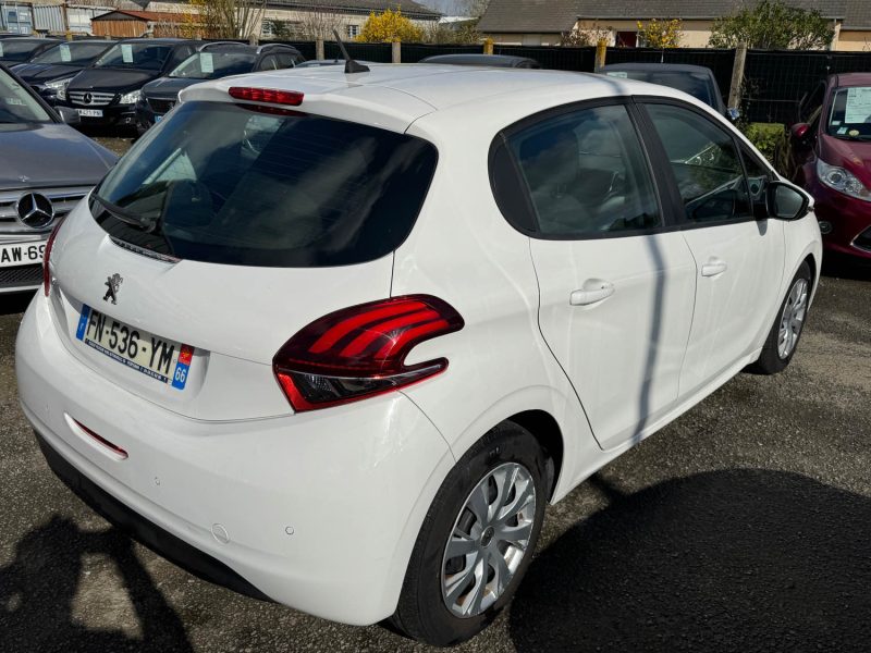 PEUGEOT 208 1.5 HDI 100