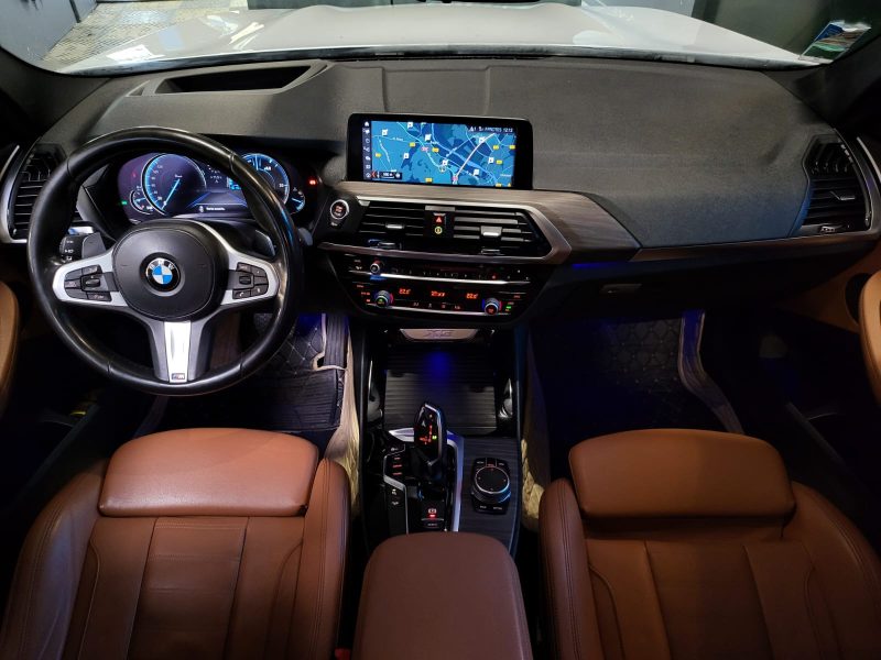 BMW X3 20d 2.0 XDRIVE X LINE 190 cv / TETE HAUTE + H&K + SIEGES CUIR + CARPLAY /