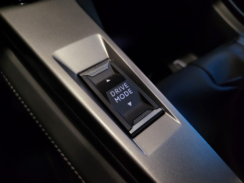 PEUGEOT 308 1.2 PURETECH ALLURE PACK / MIRROR SCREEN + CAMERA + ENTRETIEN PEUGEOT /