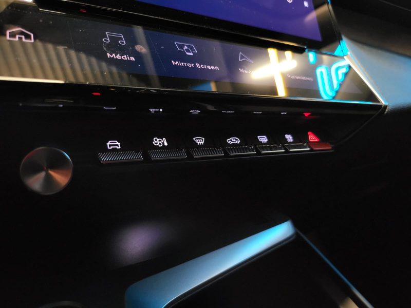 PEUGEOT 308 1.2 PURETECH ALLURE PACK / MIRROR SCREEN + CAMERA + ENTRETIEN PEUGEOT /