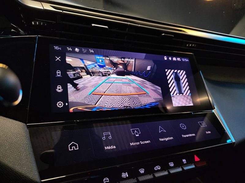 PEUGEOT 308 1.2 PURETECH ALLURE PACK / MIRROR SCREEN + CAMERA + ENTRETIEN PEUGEOT /