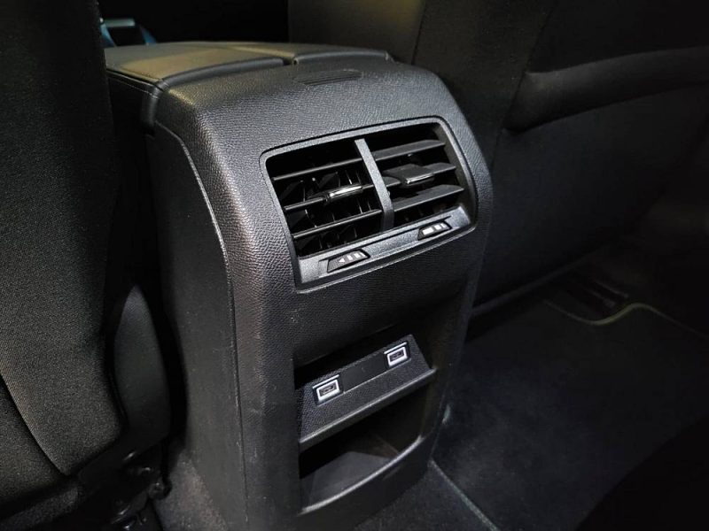 PEUGEOT 308 1.2 PURETECH ALLURE PACK / MIRROR SCREEN + CAMERA + ENTRETIEN PEUGEOT /