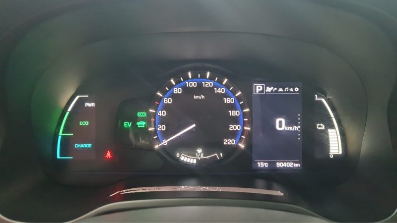 Hyundai IONIQ HYBRIDE 1.6 DCT6 BUSINESS BLANC POLAR/TVA RECUPERABLE/1 ERE MAIN