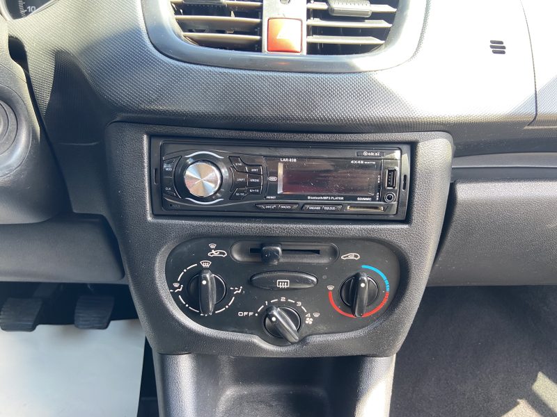 PEUGEOT 206+ 1.1i 60CV URBAN 