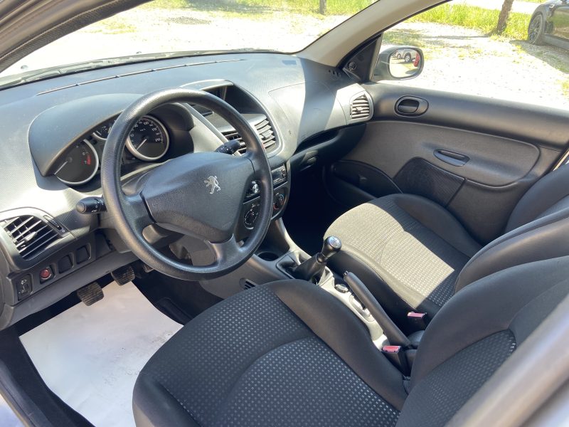 PEUGEOT 206+ 1.1i 60CV URBAN 