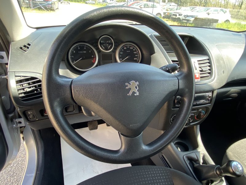PEUGEOT 206+ 1.1i 60CV URBAN 