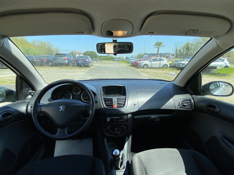 PEUGEOT 206+ 1.1i 60CV URBAN 