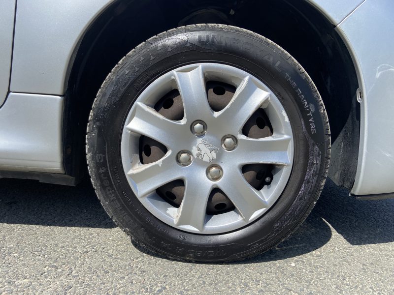 PEUGEOT 206+ 1.1i 60CV URBAN 