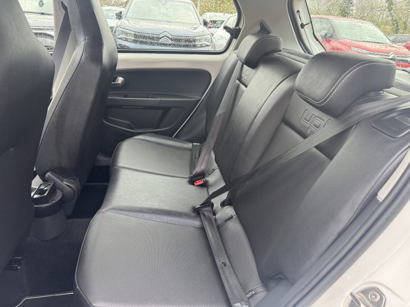 VOLKSWAGEN UP! 1.0 MPI 75CV - MOVE 