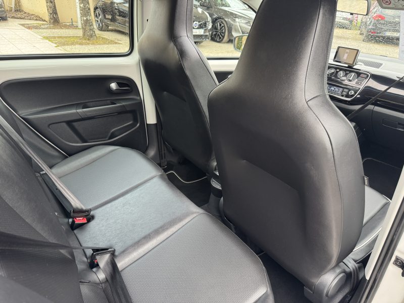 VOLKSWAGEN UP! 1.0 MPI 75CV - MOVE 