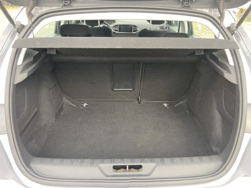 PEUGEOT 308 1.6 BLUE HDI 120 ALLURE