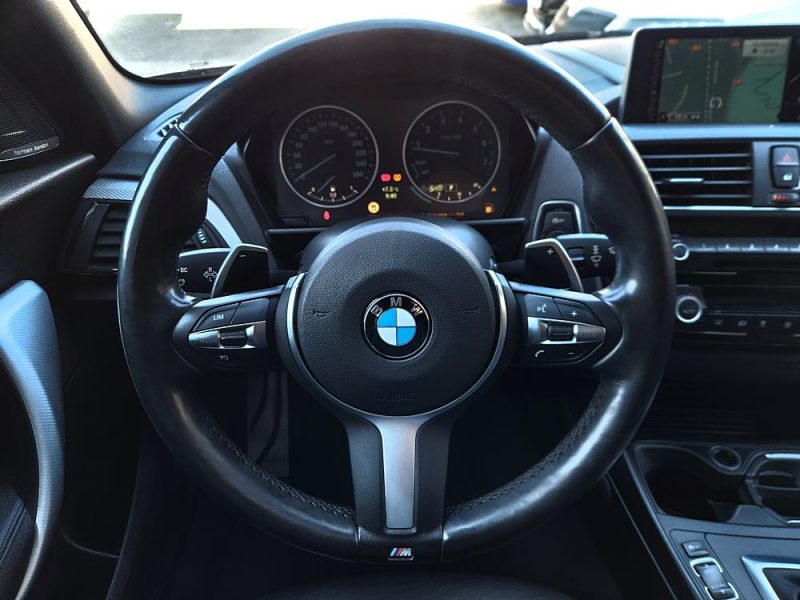 BMW Serie 1 135I 326 XDRIVE M PERFORMANCE BVA8 5P*H/K*CAMERA*TOIT*CUIR*