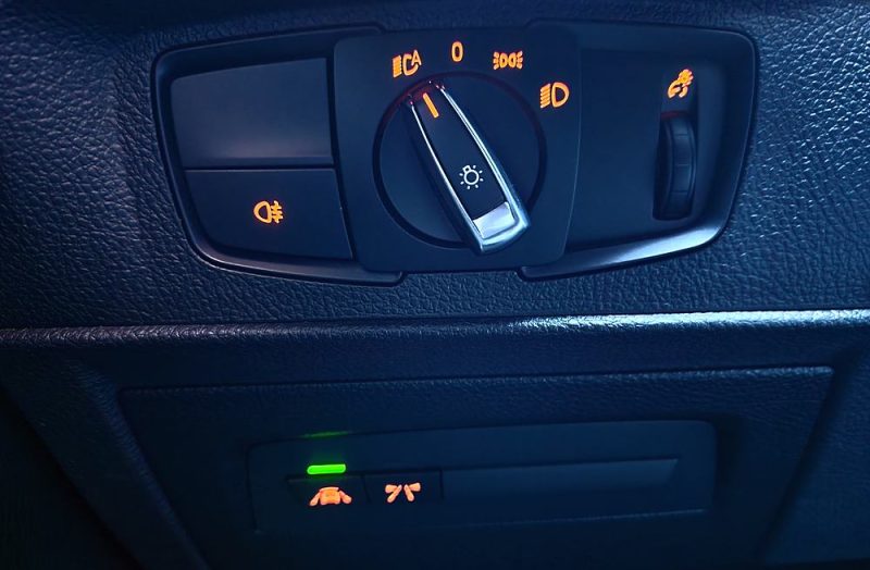 BMW Serie 1 135I 326 XDRIVE M PERFORMANCE BVA8 5P*H/K*CAMERA*TOIT*CUIR*