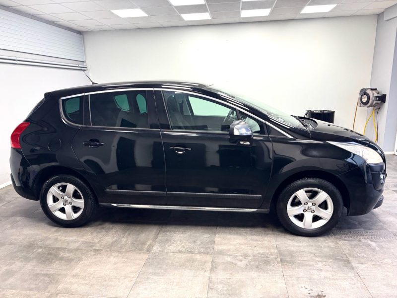 PEUGEOT 3008 2012