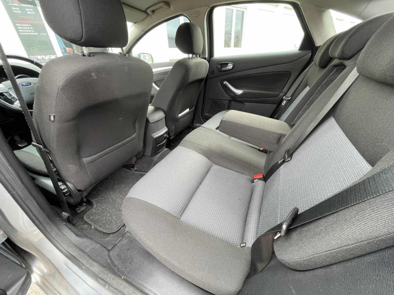 FORD MONDEO IV (CA2) Hatchback 1.6 Ti VCT 16V 110ch GARANTIE 6 MOIS