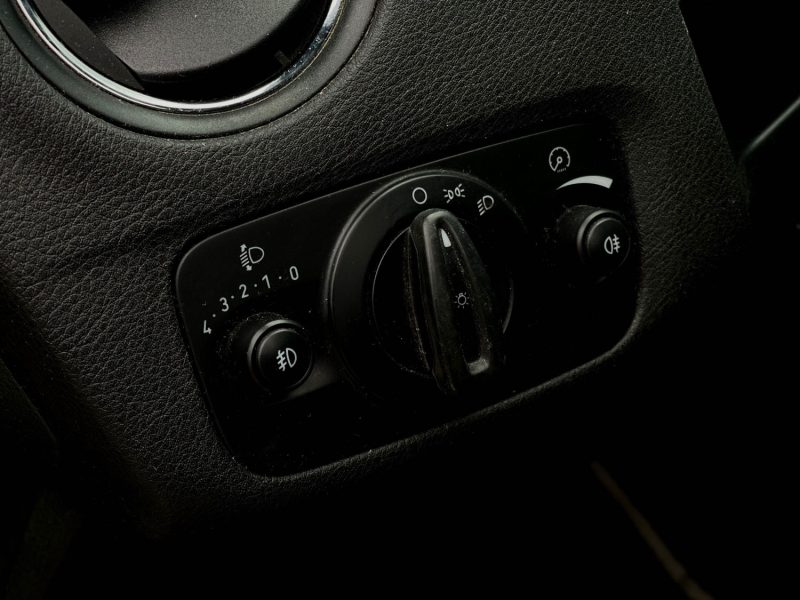 FORD MONDEO IV (CA2) Hatchback 1.6 Ti VCT 16V 110ch GARANTIE 6 MOIS