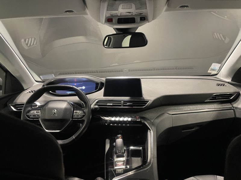 PEUGEOT 3008 SUV 2018