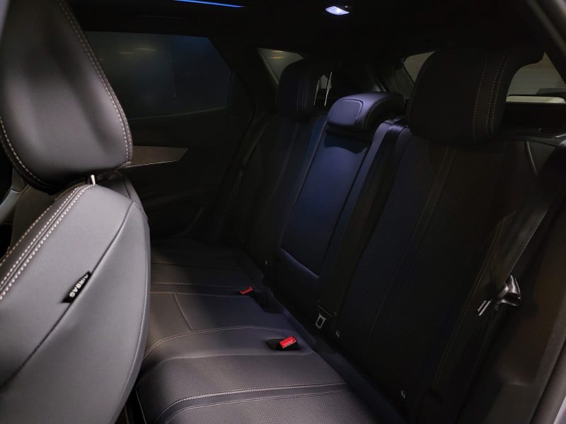 PEUGEOT 3008 1.6 HYBRID 225Cv e-EAT8 GT PACK BLACK / TOIT OUVRANT + NIGHT VISION + CARPLAY /